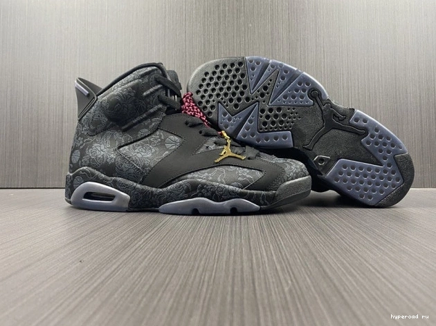 (W) DB9818-001 6 Black Jordan SD Retro Triple 0630